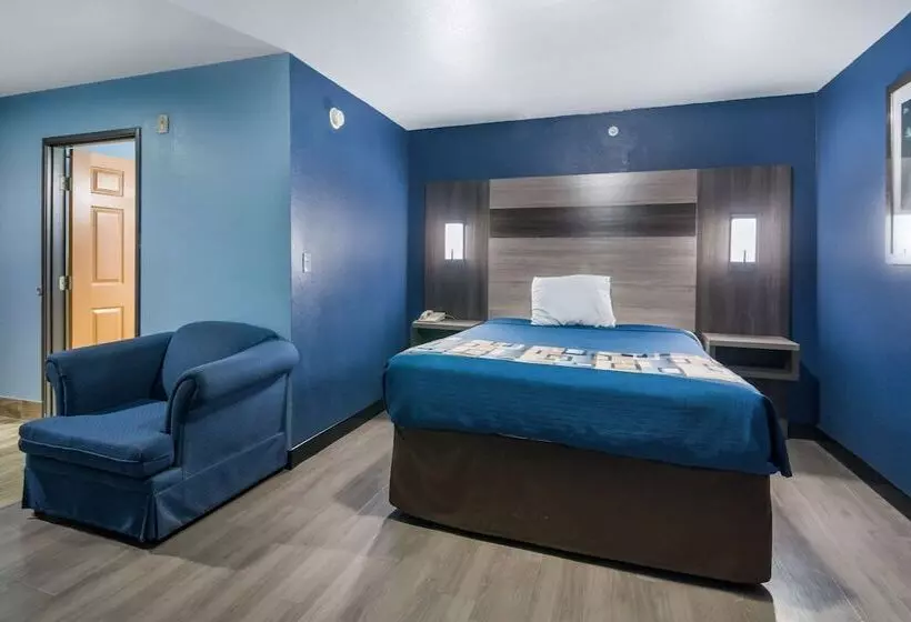 호텔 Rodeway Inn Carrollton I 35e