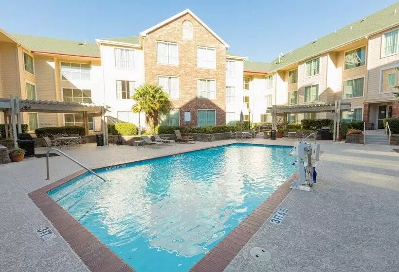 בית מלון כפרי Sonesta Es Suites Dallas Park Central