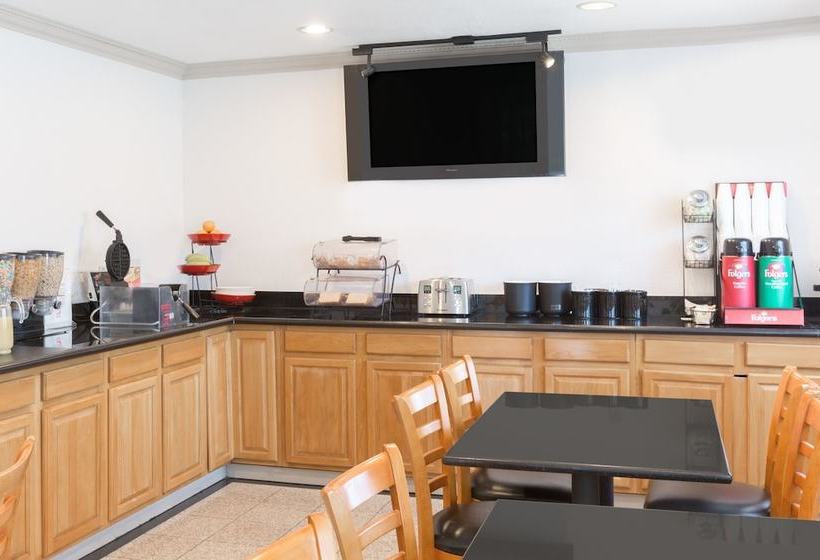 فندق Steinbeck Lodge