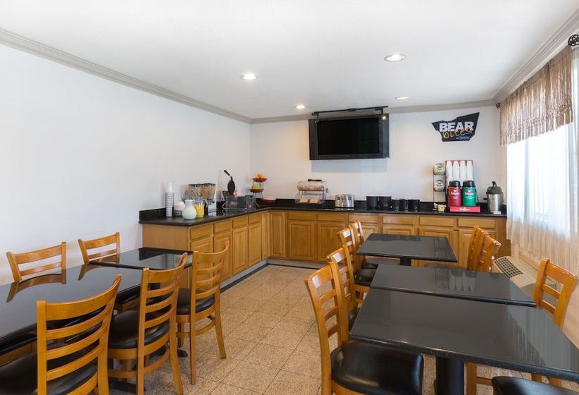 فندق Steinbeck Lodge