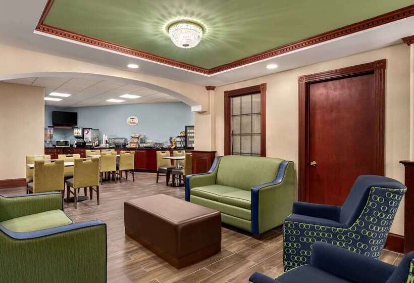 ホテル Super 8 By Wyndham West Greenwich/providence