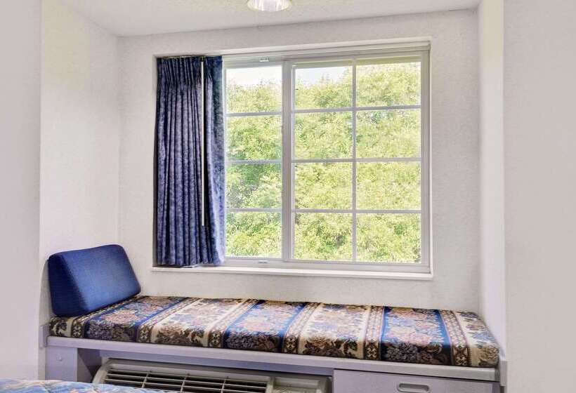 Microtel Inn & Suites By Wyndham Hagerstown By I 81