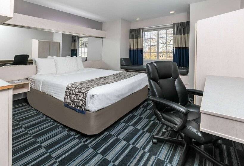 Microtel Inn And Suites Lafayette