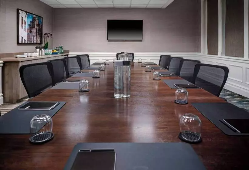 Residence Inn By Marriott Cleveland Downtown