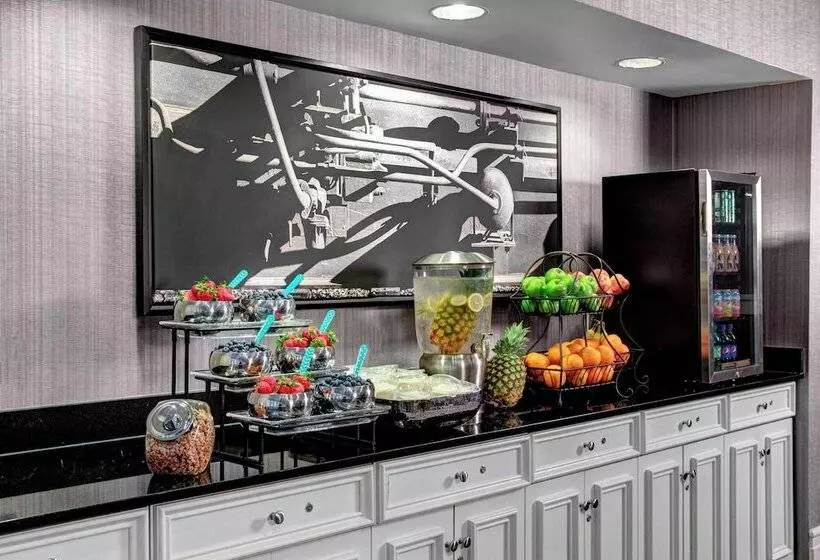 Residence Inn By Marriott Cleveland Downtown