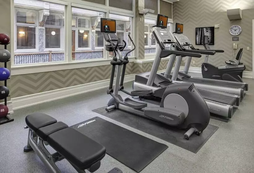 Residence Inn By Marriott Cleveland Downtown