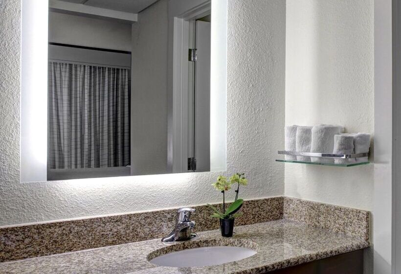 Residence Inn By Marriott Cleveland Downtown