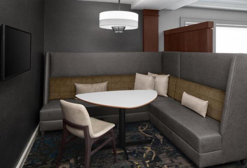 Residence Inn Long Island Holtsville