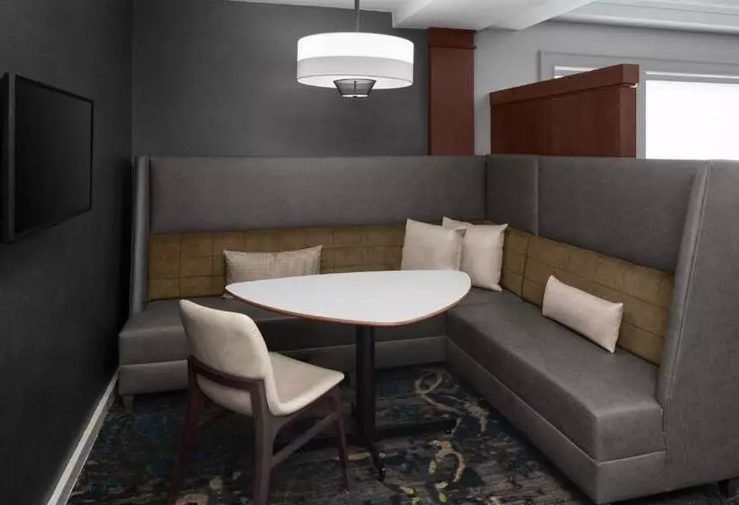 Residence Inn Long Island Holtsville