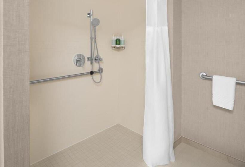 Residence Inn Long Island Holtsville