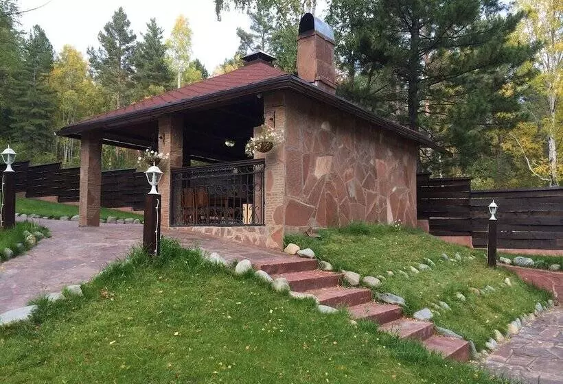 Aamiaismajoitus (B&B) Eco Hotel Edem