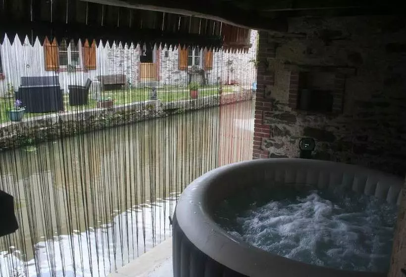 Aamiaismajoitus (B&B) Chambres D Hotes Le Moulin De Gontard