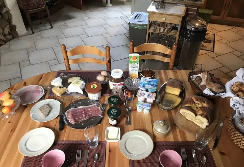 Aamiaismajoitus (B&B) Chambres D Hotes Le Moulin De Gontard