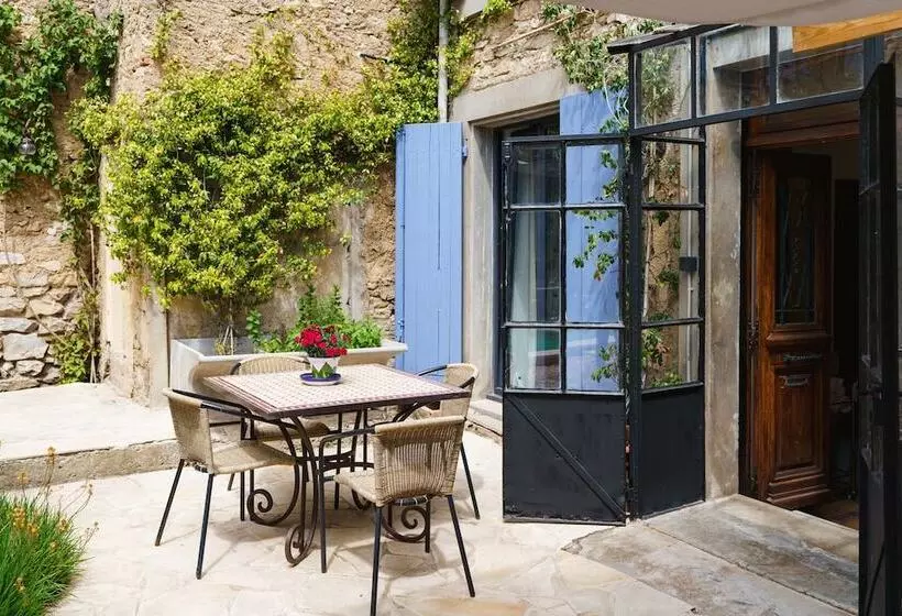 تختخواب و صبحانه Logement Onze  Chambres&gîtes