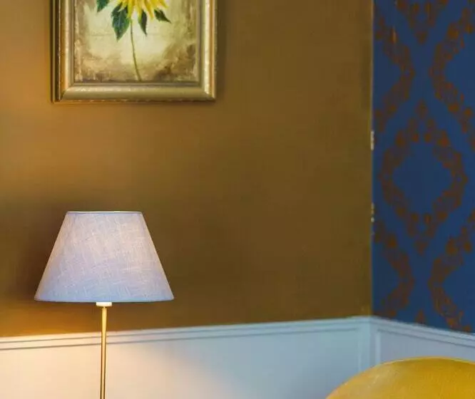 تختخواب و صبحانه Logement Onze  Chambres&gîtes