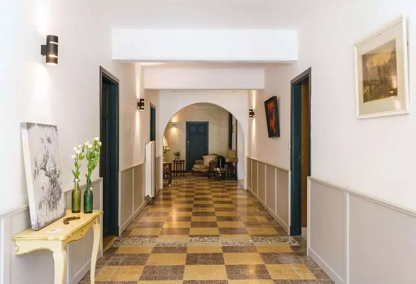 تختخواب و صبحانه Logement Onze  Chambres&gîtes