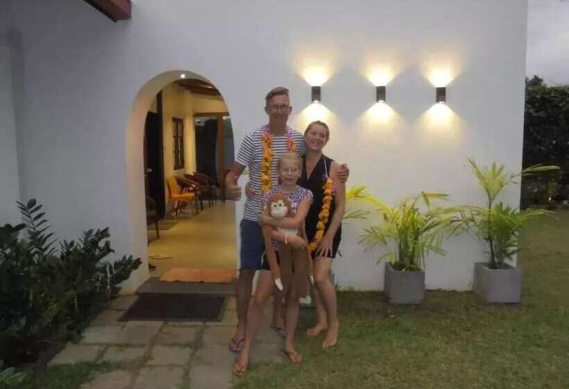 ベッドアンドブレックファースト Pinnawala Backpack Residencies