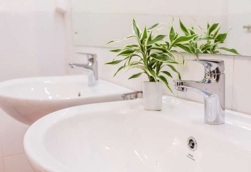 ベッドアンドブレックファースト Pinnawala Backpack Residencies