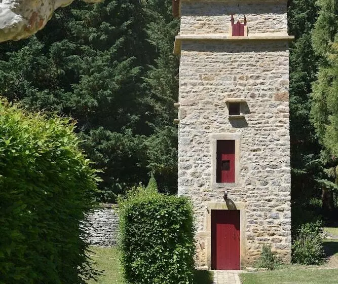 Aamiaismajoitus (B&B) Tomette Singuliere