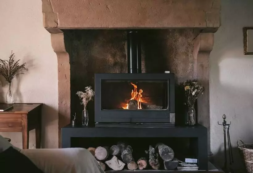 Aamiaismajoitus (B&B) Tomette Singuliere