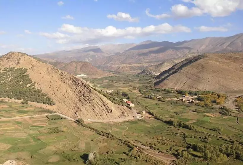 Gite Paradis D Ait Bouguemez  Hostel