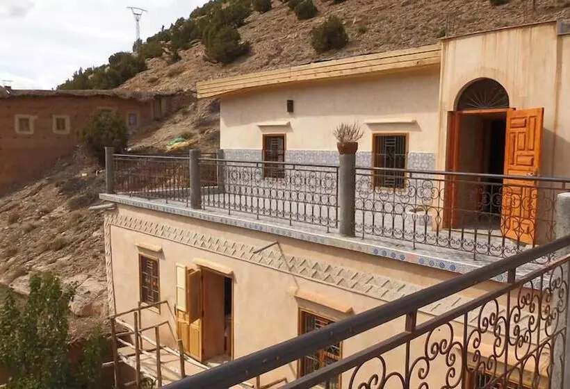 Gite Paradis D Ait Bouguemez  Hostel