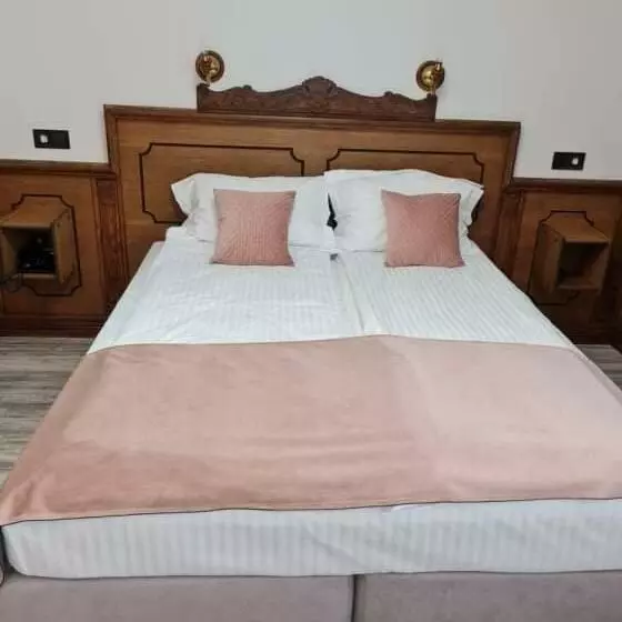 Hotelli Chuchura Family