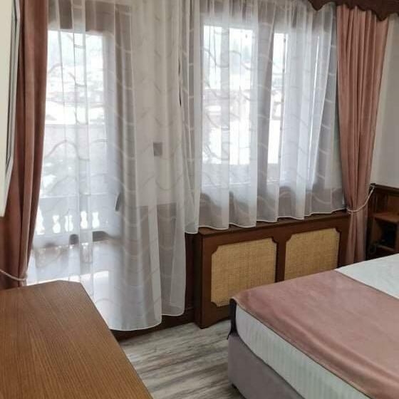 בית מלון כפרי Chuchura Family