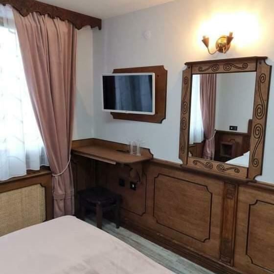 בית מלון כפרי Chuchura Family