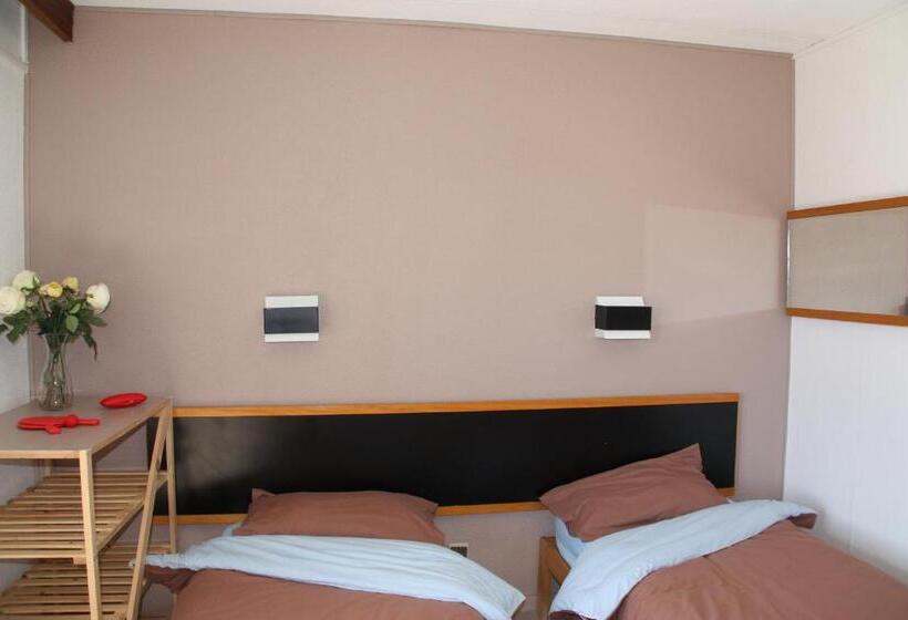 Отель Le Relais Du Bois Perché