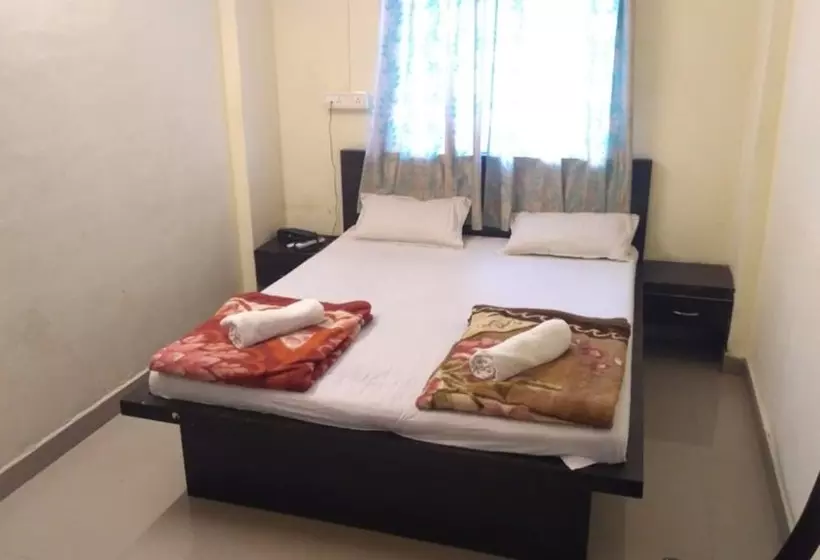 ホテル Morya Garden