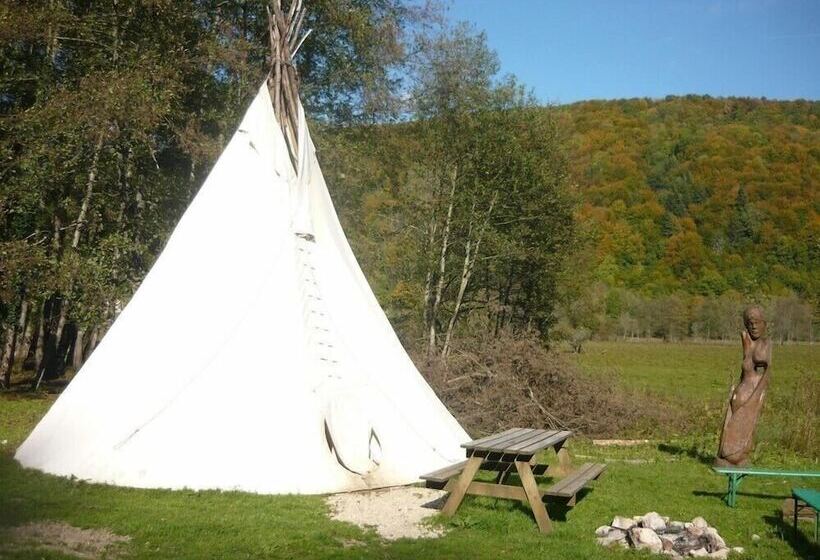 فندق Parc Animalier Du Hérisson   Insolite