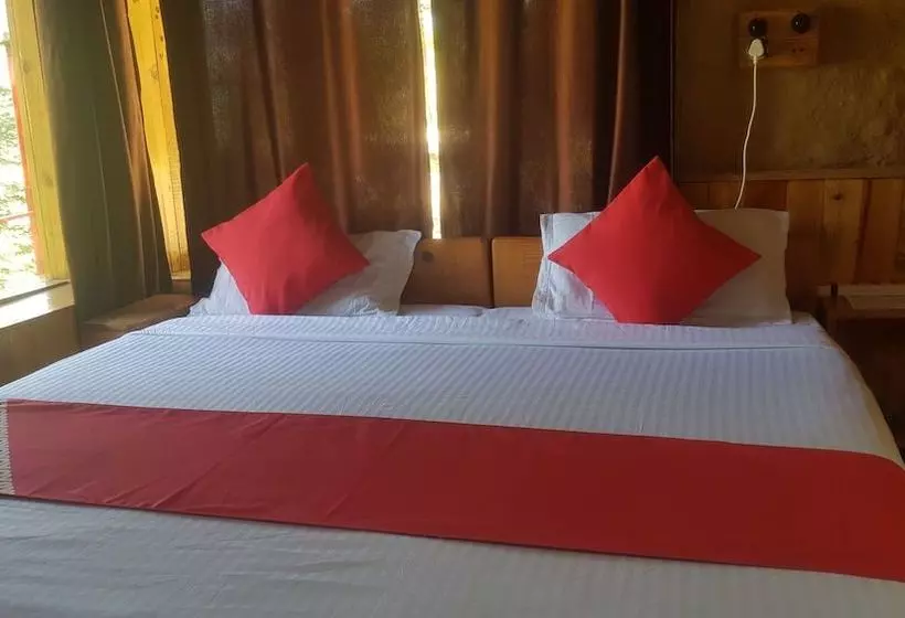 هتل Rajgarh Hills By Oyo Rooms