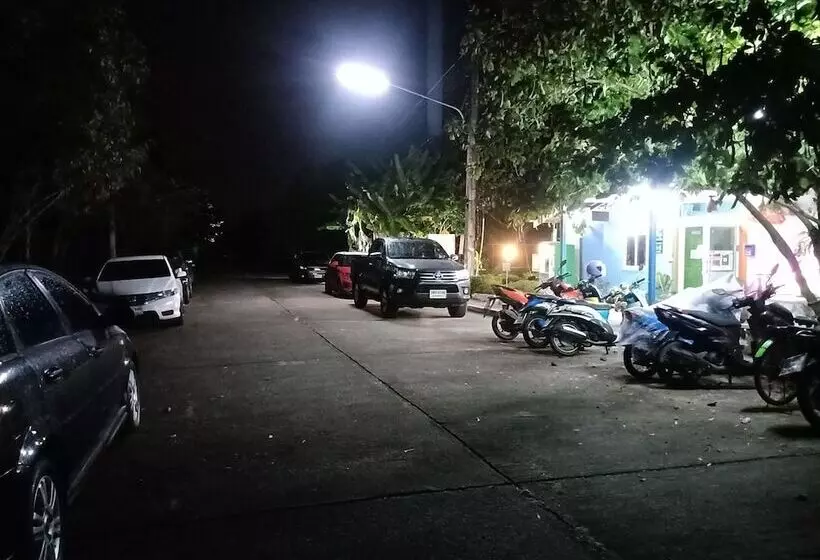 Hotelli Suansuppachok Inn