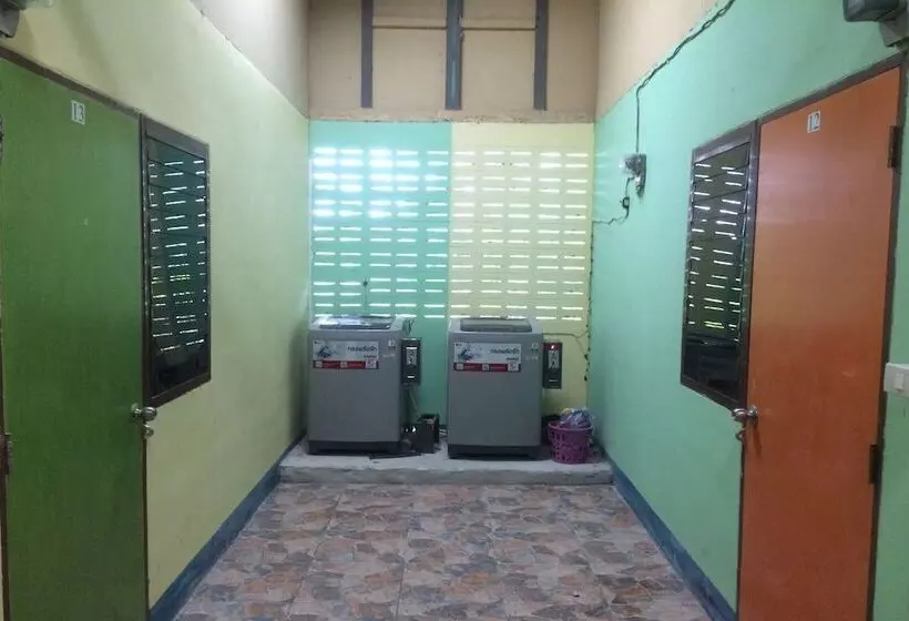 Hotelli Suansuppachok Inn