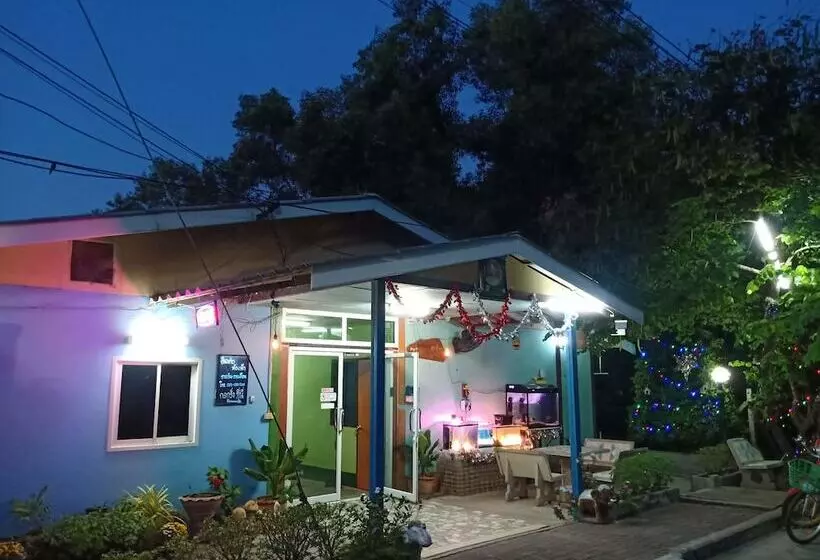 Hotelli Suansuppachok Inn