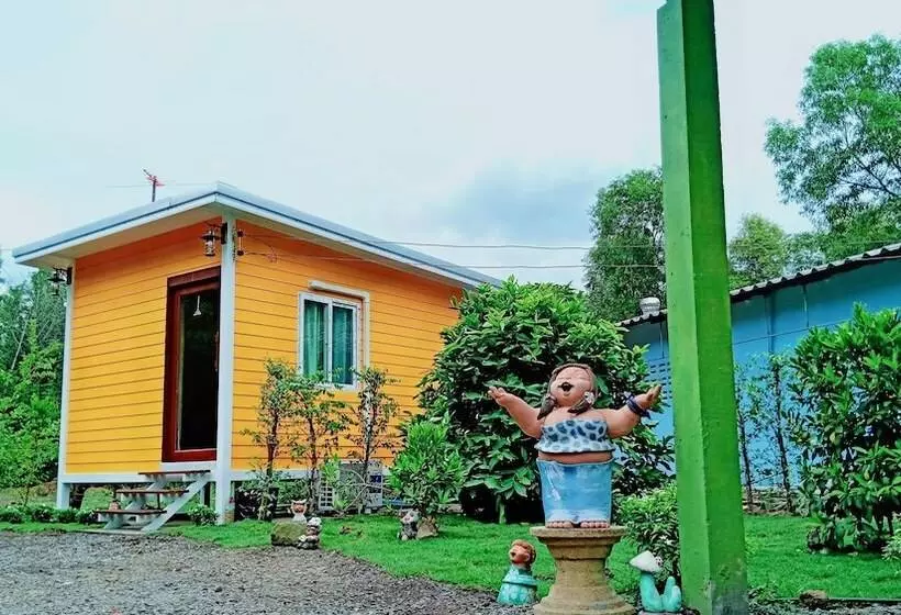 Hotelli Suansuppachok Inn