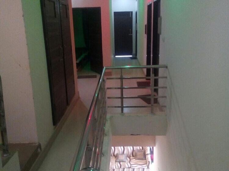 ホテル The Atulyam