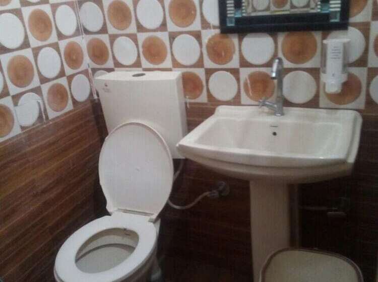 ホテル The Atulyam