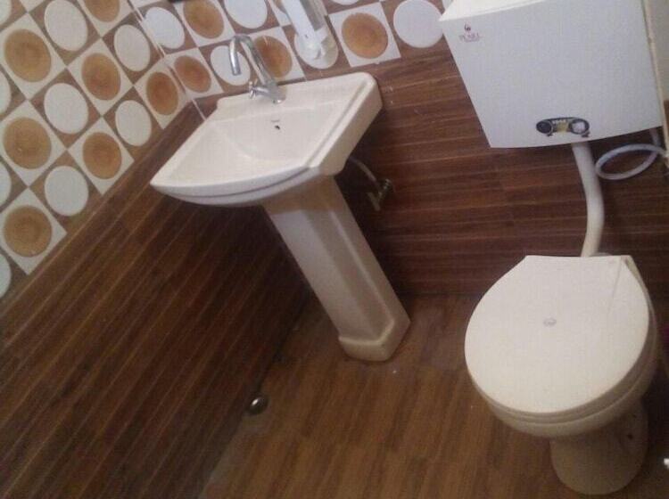 ホテル The Atulyam