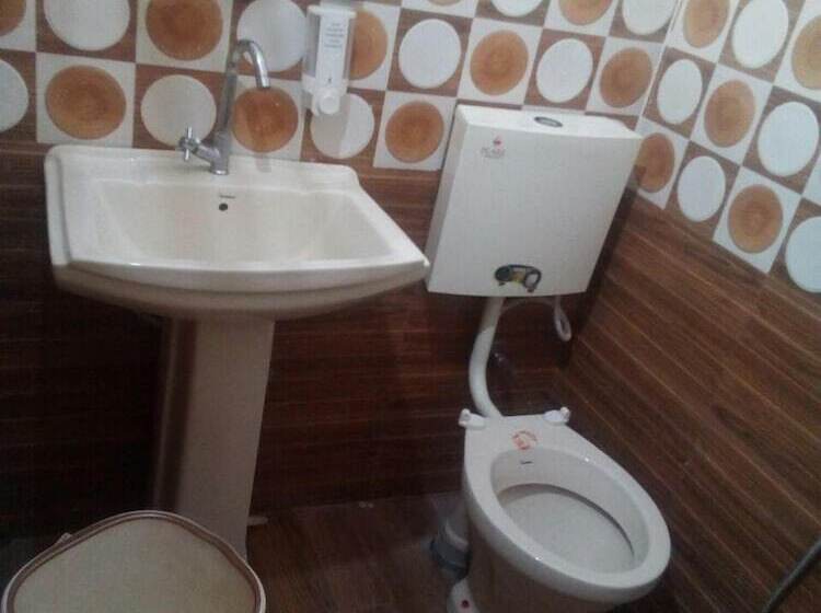 ホテル The Atulyam