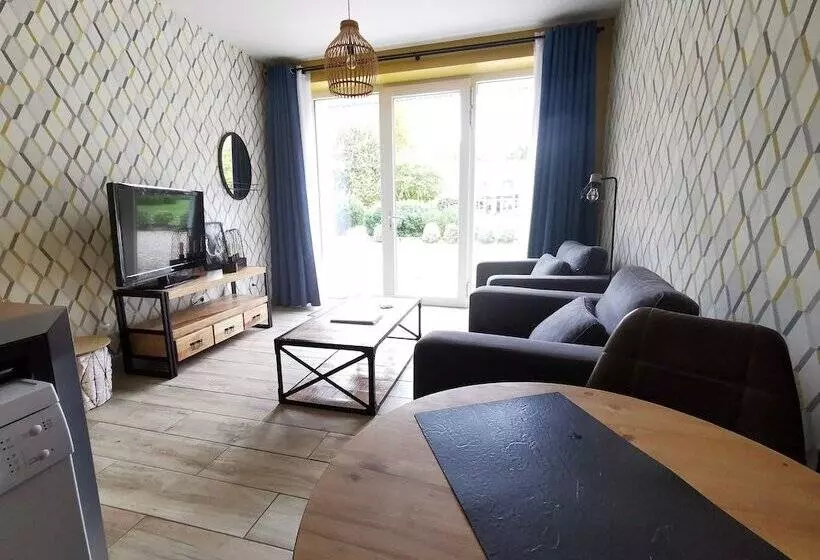 ペンション La Cour D'hortense