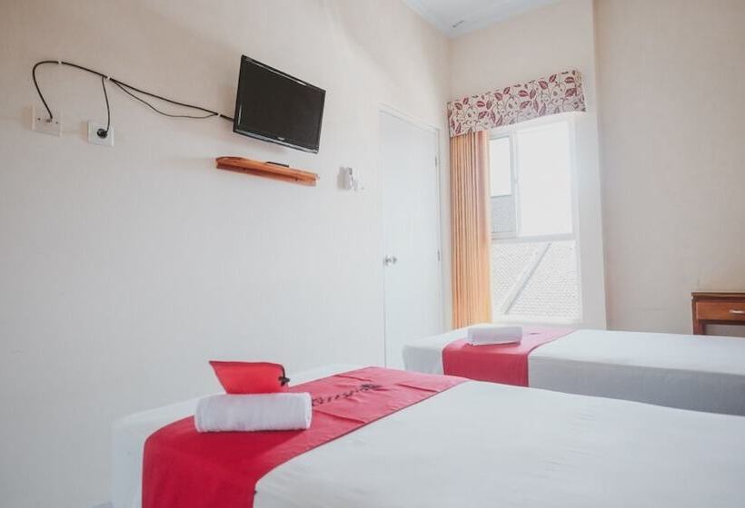 بنسيون Reddoorz Near Ambarukmo Yogyakarta