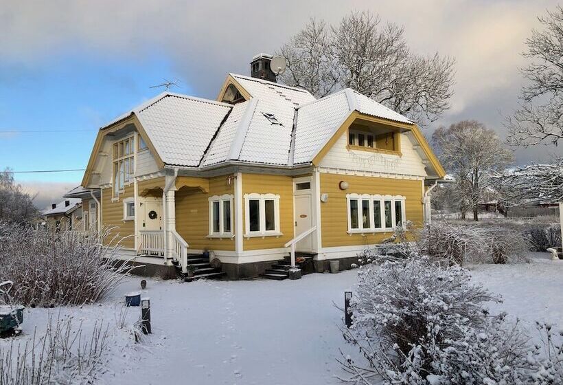 Pensionat Kanalvillan