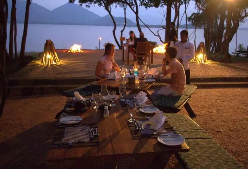 استراحتگاه Amaya Lake Dambulla