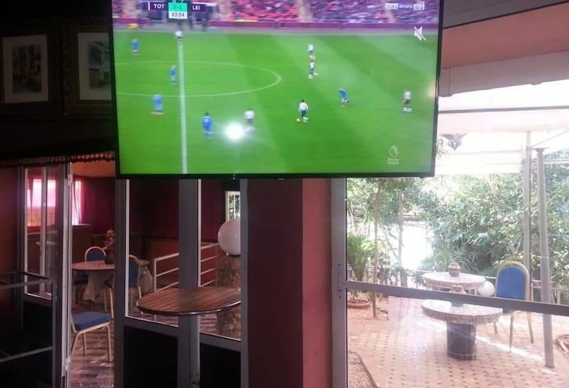 Senhaja Hotel Hostel