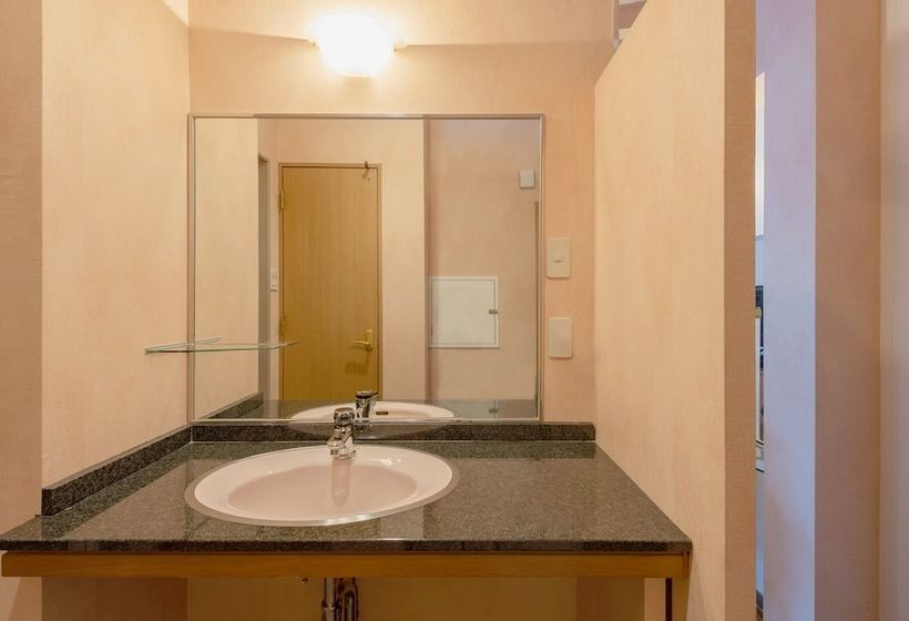 Hotel Avail By Oyo Rooms