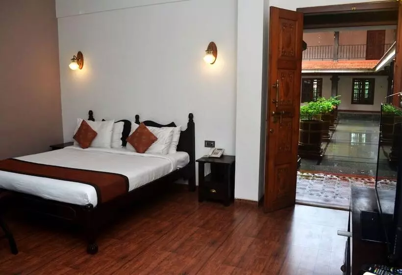 Hotelli Ayurvedic Village