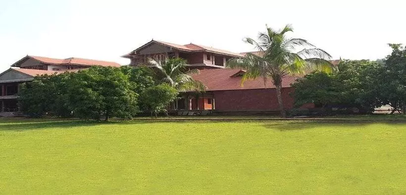 Hotelli Ayurvedic Village