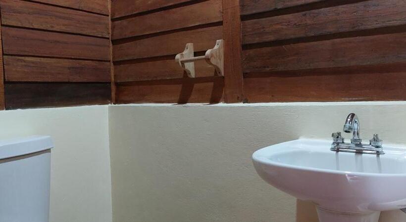 Отель Cabañas Yax Ha